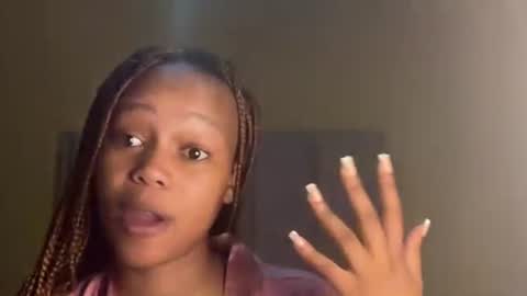 sexyasszeeee online show from 10.17.25