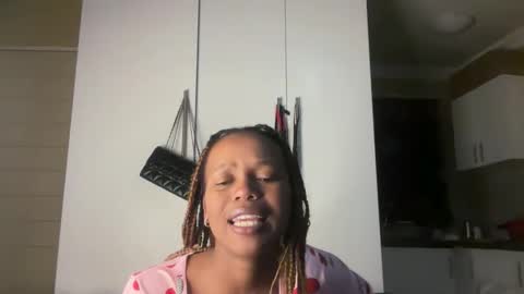 Snapshot of sexyasszeeee chatting on 02.16.26 sexyasszeeee online show from 02.16.26