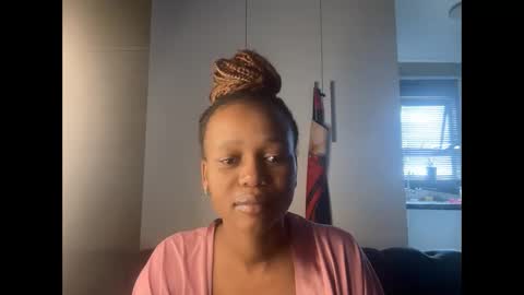 Snapshot of sexyasszeeee chatting on 02.25.26 sexyasszeeee online show from 02.25.26