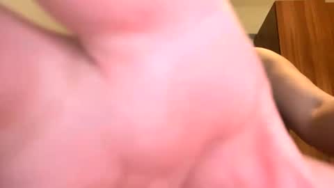 Snapshot of sexyayo666 chatting on 12.06.24 ALAYA  online show from 12.06.24