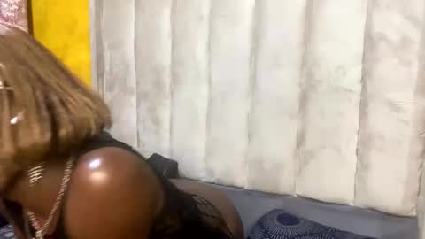 sexybear012 online show from 10.23.25