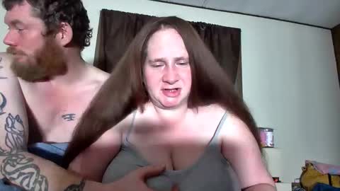 Snapshot of sexybitch9214 chatting on 01.09.26 Etowngirl14 online show from 01.09.26