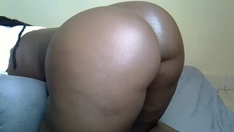 sexybooty_4545 online show from 10.12.25