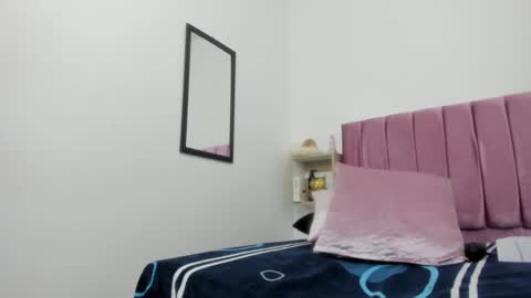 sexybrown_2005 online show from 12.19.24