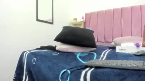 sexybrown_2005 online show from 12.21.24