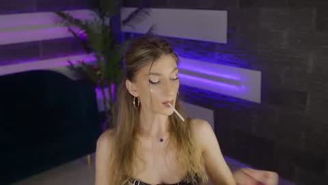 Snapshot of sexycelline chatting on 07.23.26 Celline online show from 07.23.26