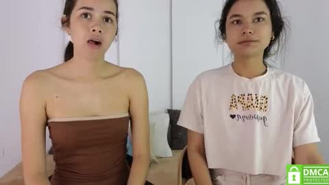 Snapshot of sexychanell_18 chatting on 11.05.25 chanell and yina online show from 11.05.25