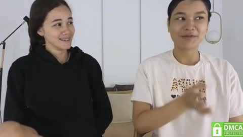 Snapshot of sexychanell_18 chatting on 12.05.25 chanell and yina online show from 12.05.25