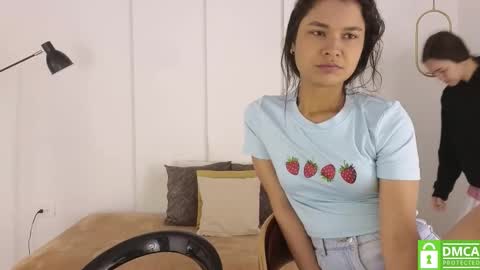 Snapshot of sexychanell_18 chatting on 01.12.26 chanell and yina online show from 01.12.26