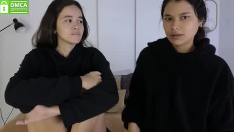 Snapshot of sexychanell_18 chatting on 02.18.26 chanell and yina online show from 02.18.26