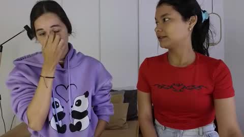 Snapshot of sexychanell_18 chatting on 03.20.26 chanell and yina online show from 03.20.26