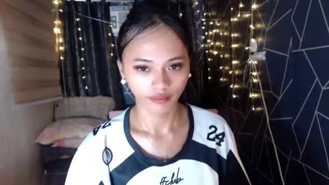 Snapshot of sexycheng chatting on 11.12.25 Miss Cheng online show from 11.12.25