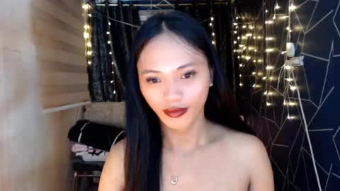 Snapshot of sexycheng chatting on 11.27.25 Miss Cheng online show from 11.27.25