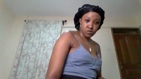 Snapshot of sexycookien chatting on 04.22.26 SexyCookieN online show from 04.22.26