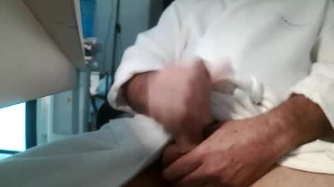 Snapshot of sexycouplextreme chatting on 11.19.25 Sexycouplextreme online show from 11.19.25