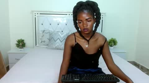 Snapshot of sexyebony256 chatting on 01.30.25 SexyEbony online show from 01.30.25