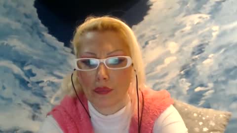 Snapshot of sexyeni chatting on 01.12.25 ENI pvt moan your name WHEN I M NOT online you tell me in SNAPCHAT deal yes add me... FREE TWITTER magiconline101...... online show from 01.12.25