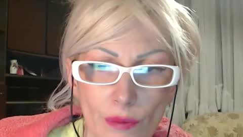 ENI pvt moan your name  WHEN I M NOT online you tell me in SNAPCHAT deal yes add me...  FREE TWITTER magiconline101...... online show from 06.08.26