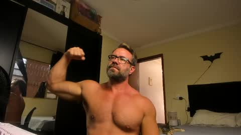 Snapshot of sexyflightz chatting on 04.13.26 chris online show from 04.13.26