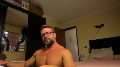 Snapshot of sexyflightz chatting on 05.18.26 chris online show from 05.18.26