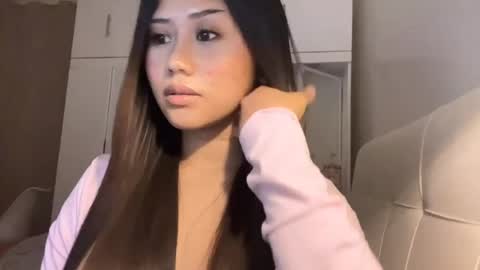 Snapshot of sexyhotangelyn chatting on 06.30.26 sexyhotangelyn online show from 06.30.26