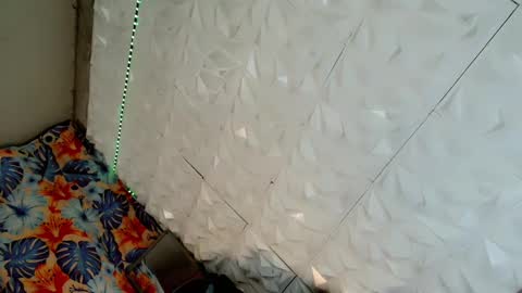 Snapshot of sexyhotbabe18 chatting on 12.23.24 sexyhotbabe18 online show from 12.23.24