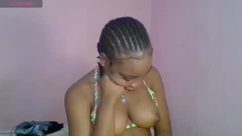 Snapshot of sexyhotbody_haileyxx chatting on 09.11.25 Hailey online show from 09.11.25