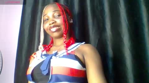 Snapshot of sexyhotbody_haileyxx chatting on 10.05.25 Hailey online show from 10.05.25