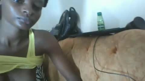 Snapshot of sexyhotgal23 chatting on 12.05.24 REBECCAH online show from 12.05.24