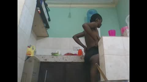 Snapshot of sexyhotgal23 chatting on 12.20.24 REBECCAH online show from 12.20.24