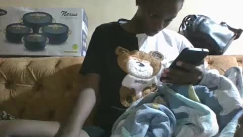 Snapshot of sexyhotgal23 chatting on 12.29.24 REBECCAH online show from 12.29.24