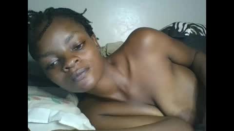 Snapshot of sexyhotgal23 chatting on 02.13.25 REBECCAH online show from 02.13.25