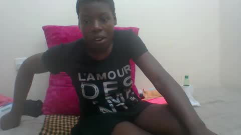 Snapshot of sexyhotgal4 chatting on 09.27.25 MARGARET online show from 09.27.25