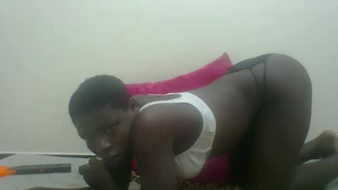 Snapshot of sexyhotgal4 chatting on 10.20.25 MARGARET online show from 10.20.25