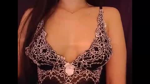 Snapshot of sexyideusa chatting on 01.11.25 Sexy online show from 01.11.25