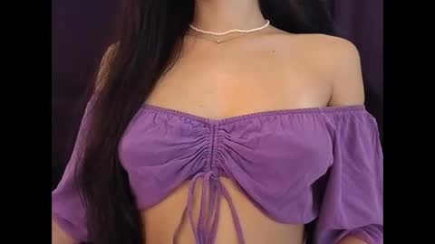 Snapshot of sexyideusa chatting on 02.04.25 Sexy online show from 02.04.25