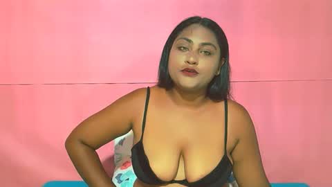 Snapshot of sexyindianstripper chatting on 02.22.26 tasha online show from 02.22.26
