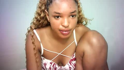 Snapshot of sexyjaz20 chatting on 11.01.25 sexy jaz online show from 11.01.25