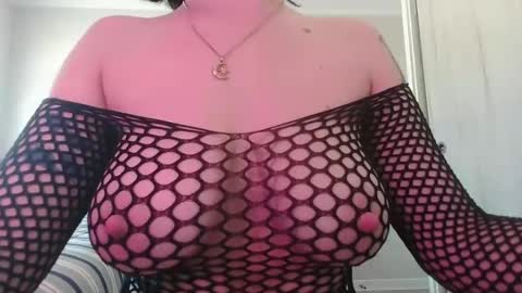 Snapshot of sexyjessicavega chatting on 04.28.26 sexyjessicavega online show from 04.28.26