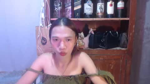 Snapshot of sexykagura chatting on 12.16.25 Kagura3 online show from 12.16.25