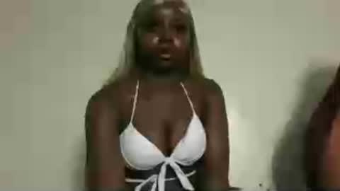 Snapshot of sexykitten201 chatting on 06.13.26 sexykitty online show from 06.13.26