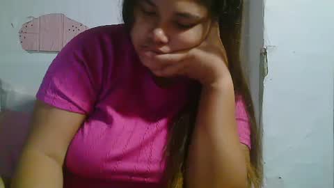 Snapshot of sexykittymom chatting on 12.30.24 sexykittymom online show from 12.30.24