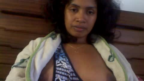 sexylarra12 online show from 07.04.26