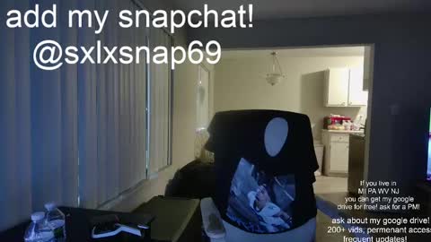 Snapshot of sexylax69 chatting on 10.28.25 sexylax69 online show from 10.28.25