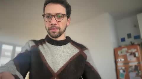 Snapshot of sexyleo8282 chatting on 11.10.25 sexyleo8282 online show from 11.10.25