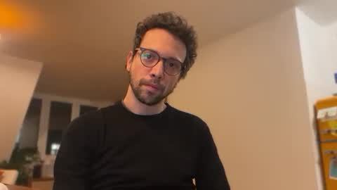 Snapshot of sexyleo8282 chatting on 11.25.25 sexyleo8282 online show from 11.25.25