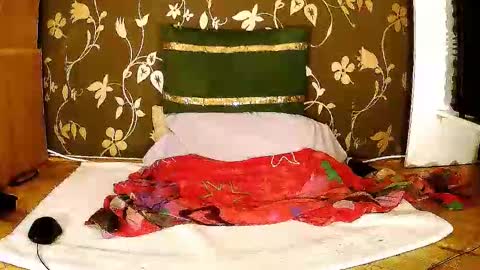 Squirty Maya Gold online show from 09.18.25