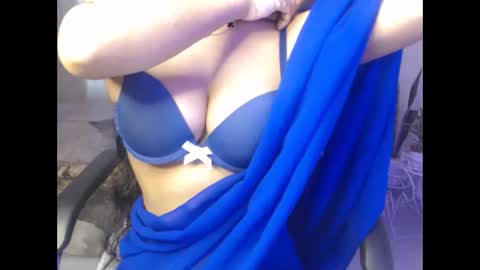 Snapshot of sexymihika chatting on 03.06.26 sexymihika online show from 03.06.26