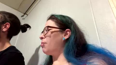 Snapshot of sexymilf42088 chatting on 12.13.24 sexymilf42088 online show from 12.13.24