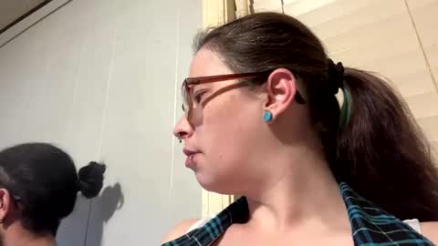 Snapshot of sexymilf42088 chatting on 03.09.25 sexymilf42088 online show from 03.09.25